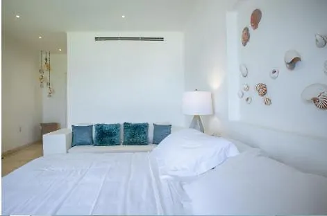 Xaman Ha House- Steps From The Beach! Ferienhaus Playa del Carmen