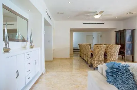 Xaman Ha House- Steps From The Beach! Ferienhaus Playa del Carmen